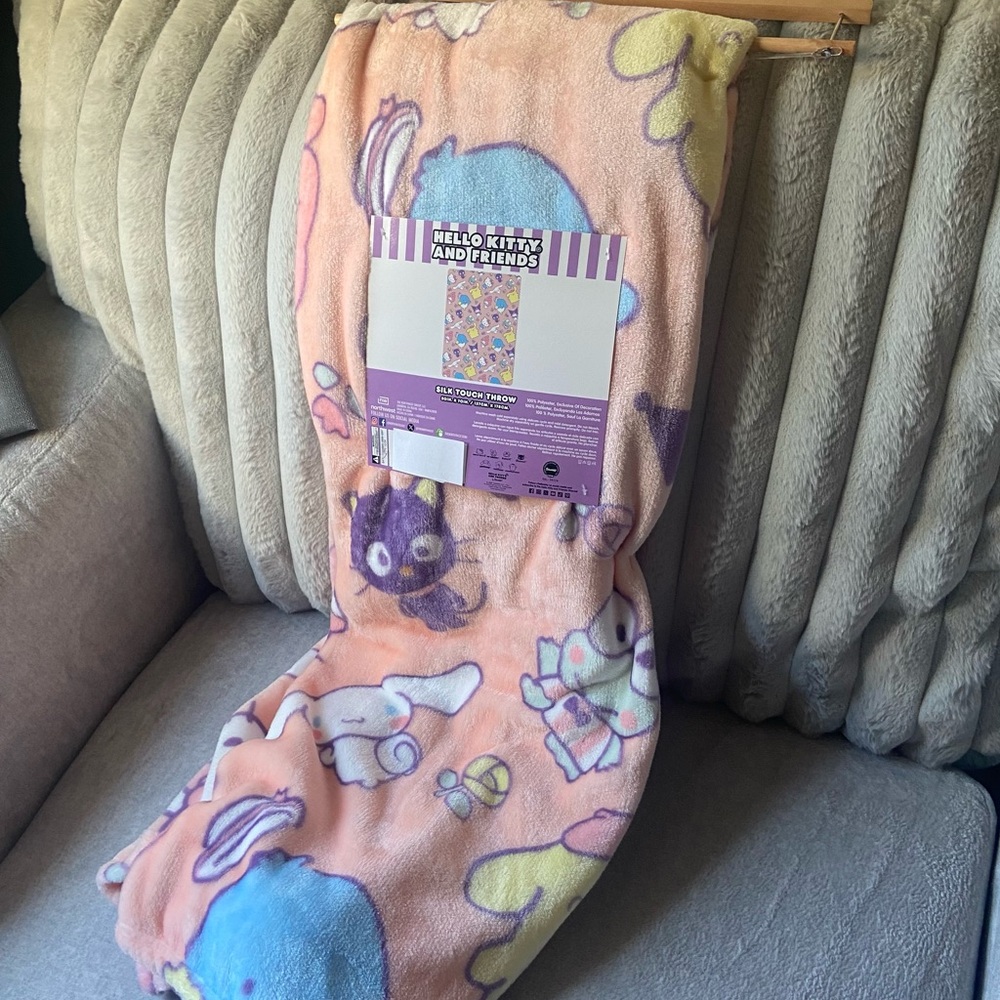 Hello Kitty Blanket - Peach Hello Kitty Blanket - Kuromi Blanket - NWT